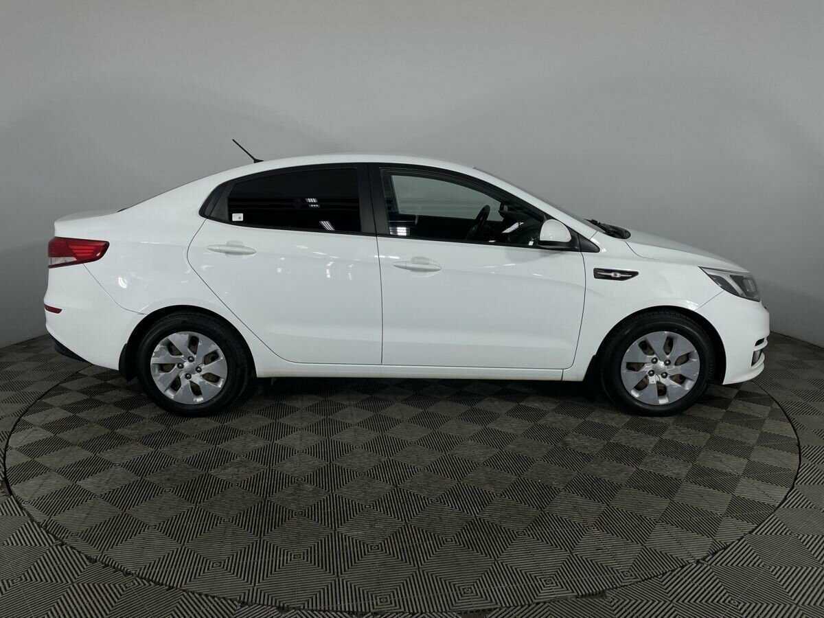 Купить Kia Rio с пробегом. Фото: #2