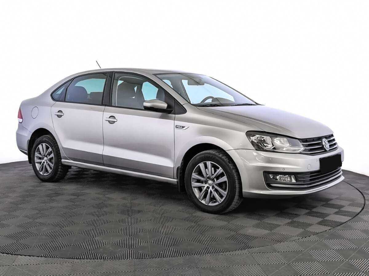 Купить Volkswagen Polo с пробегом. Фото: #2