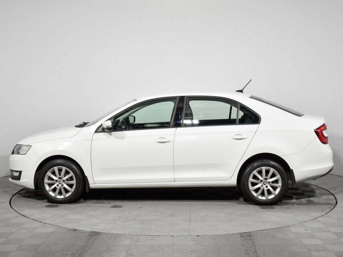 Купить Skoda Rapid с пробегом. Фото: #7