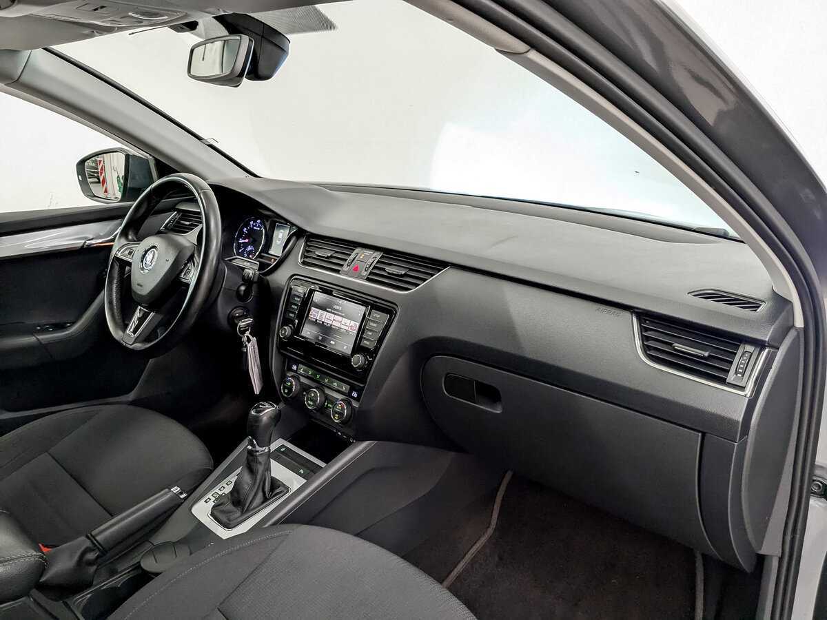 Купить Skoda Octavia с пробегом. Фото: #10