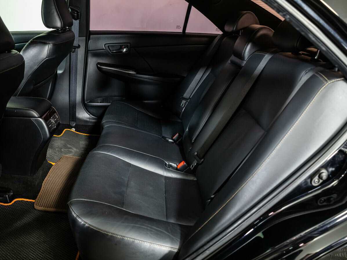 Купить Toyota Camry с пробегом. Фото: #9