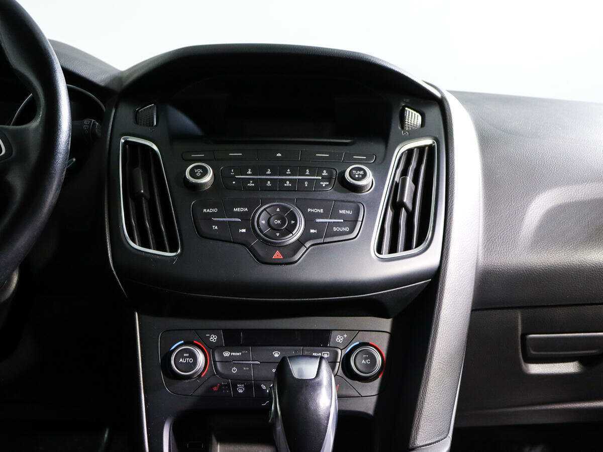 Купить Ford Focus с пробегом. Фото: #10