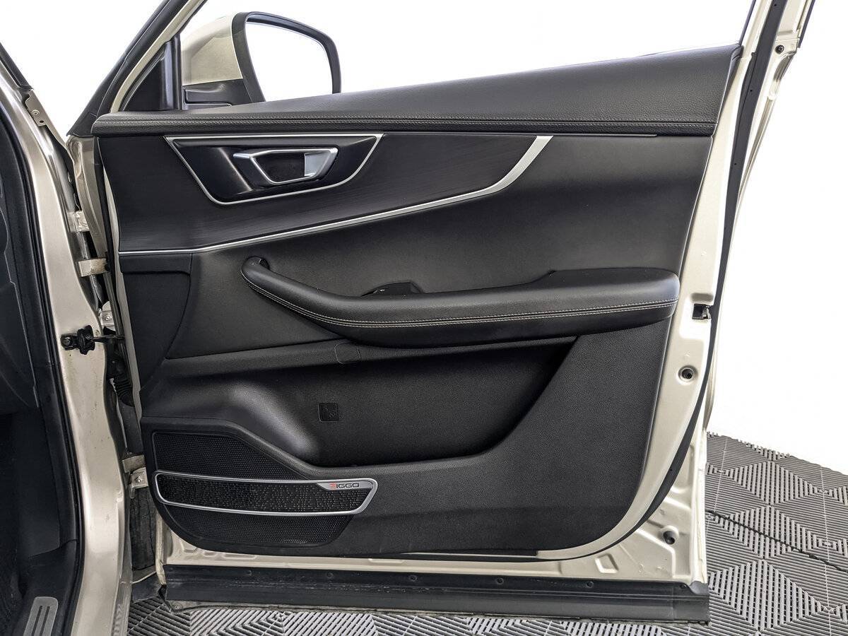 Купить Chery Tiggo 8 с пробегом. Фото: #22