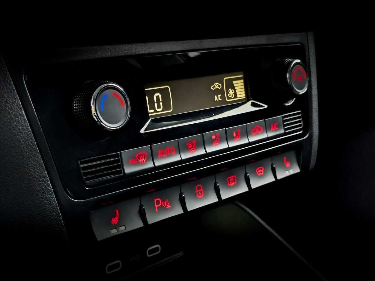 Купить Volkswagen Polo с пробегом. Фото: #20