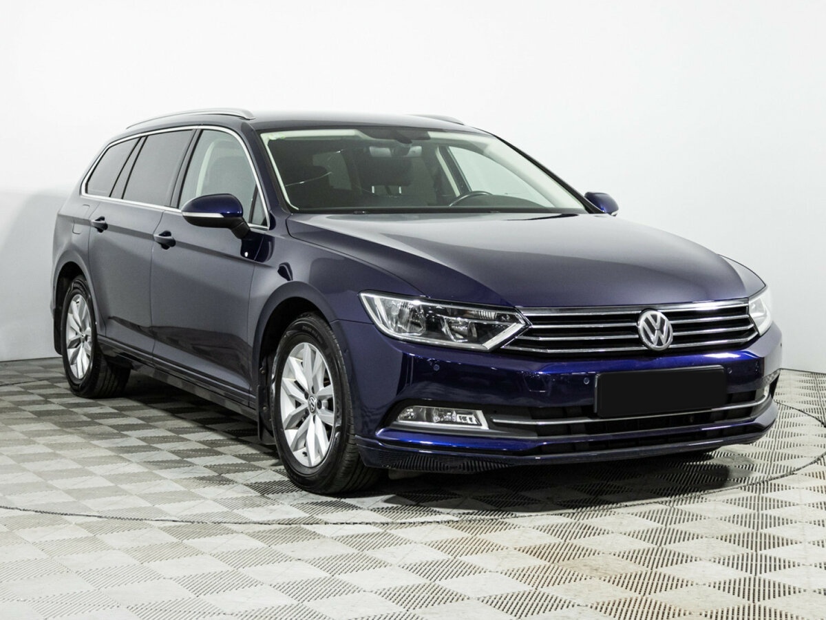 Купить Volkswagen Passat с пробегом. Фото: #2