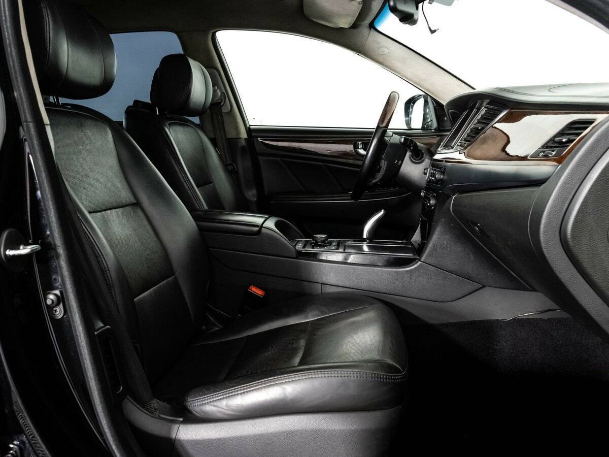Купить Hyundai Equus с пробегом. Фото: #16