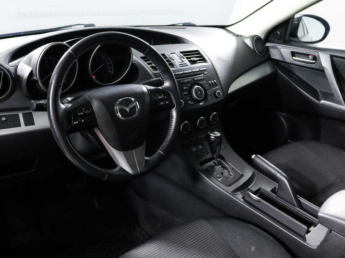 Купить Mazda 3 с пробегом. Фото: #13
