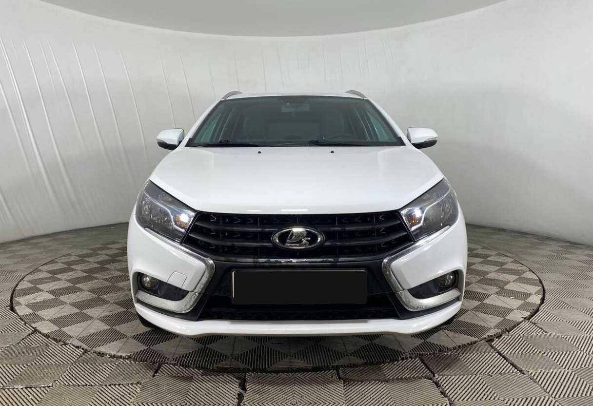 Купить Lada (ВАЗ) Vesta с пробегом. Фото: #1