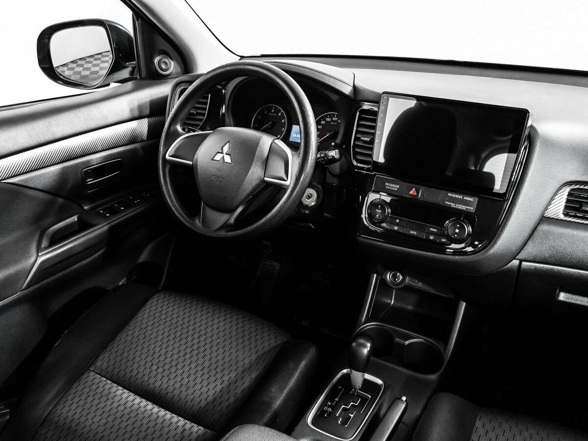 Купить Mitsubishi Outlander с пробегом. Фото: #8