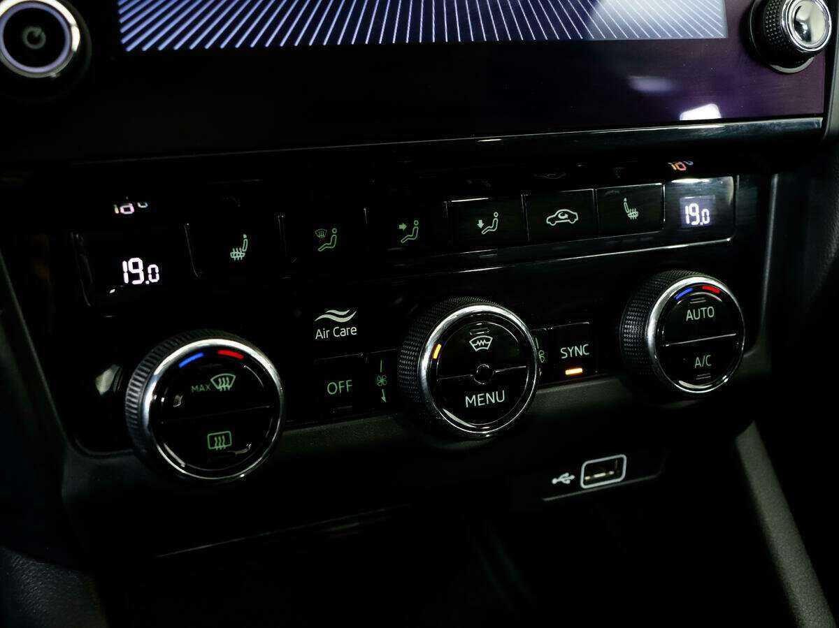 Купить Skoda Octavia с пробегом. Фото: #11