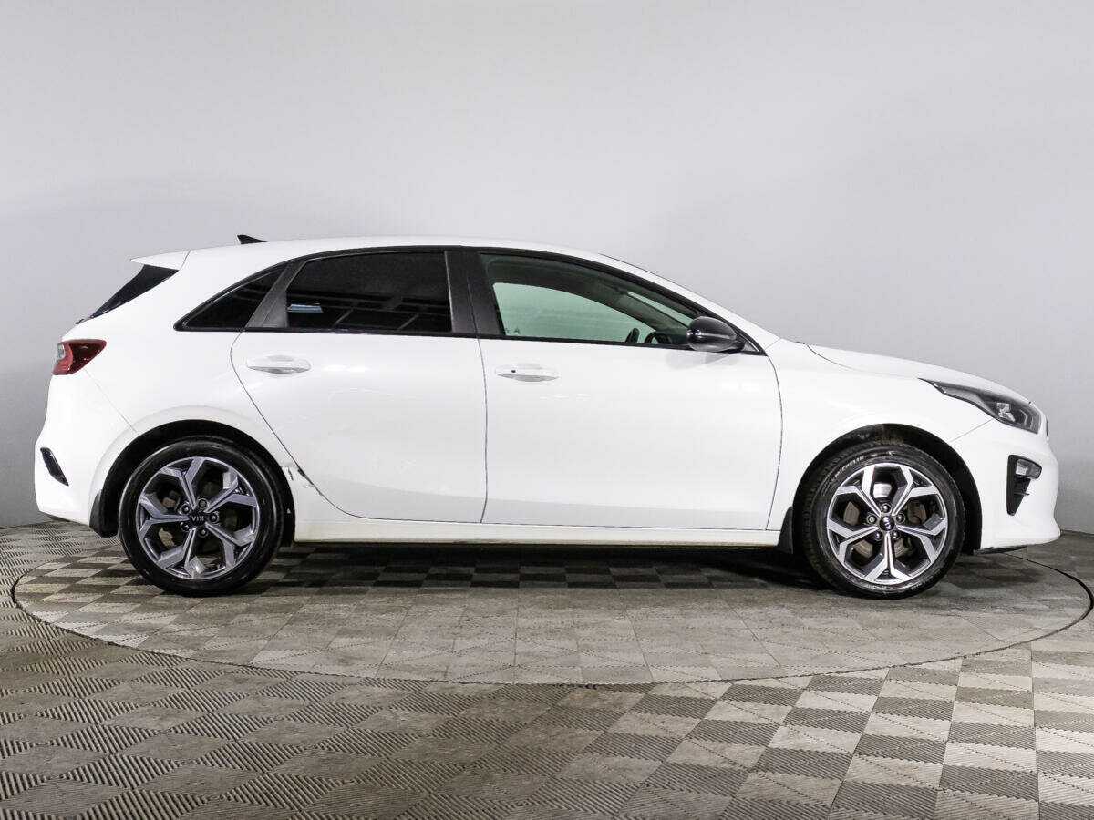 Купить Kia Ceed с пробегом. Фото: #3