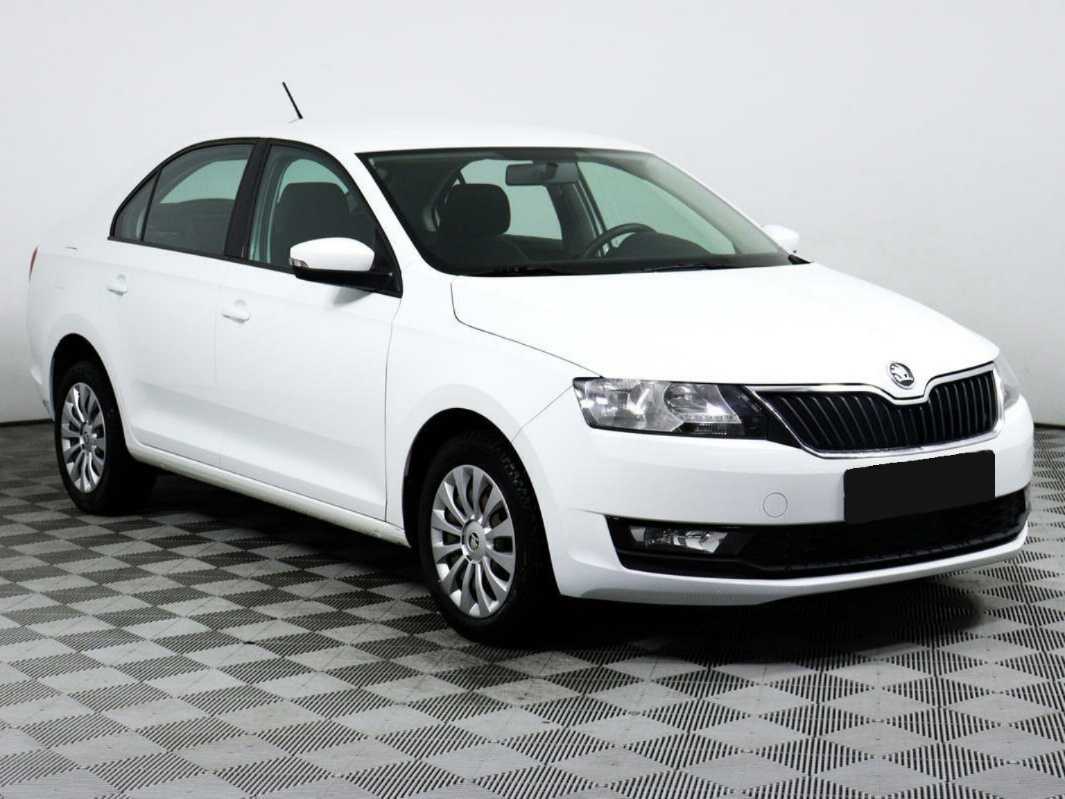 Купить Skoda Rapid с пробегом. Фото: #2