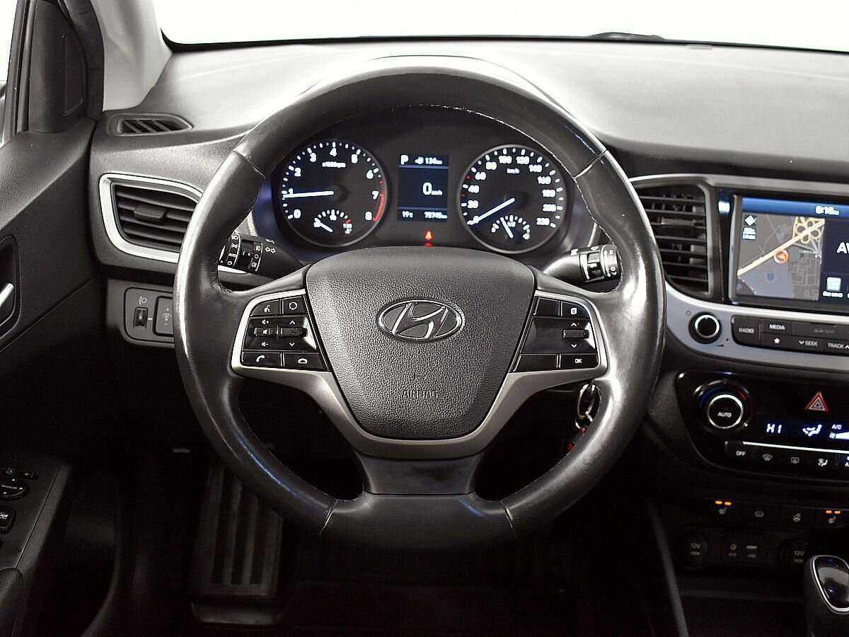 Купить Hyundai Solaris с пробегом. Фото: #8