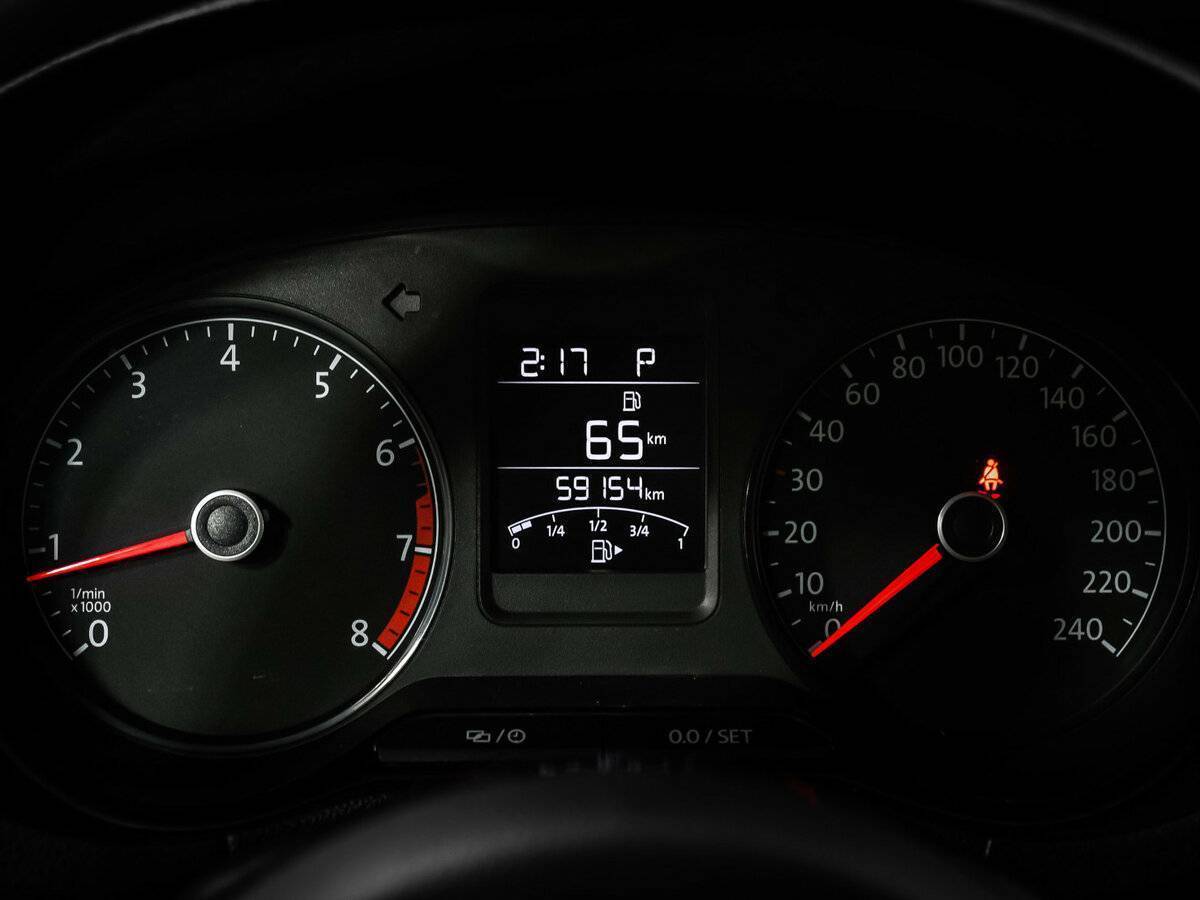 Купить Volkswagen Polo с пробегом. Фото: #9