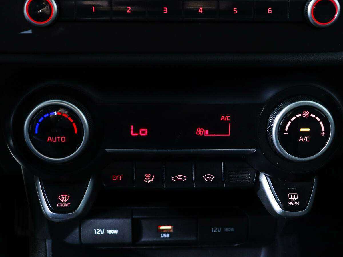 Купить Kia Rio с пробегом. Фото: #12