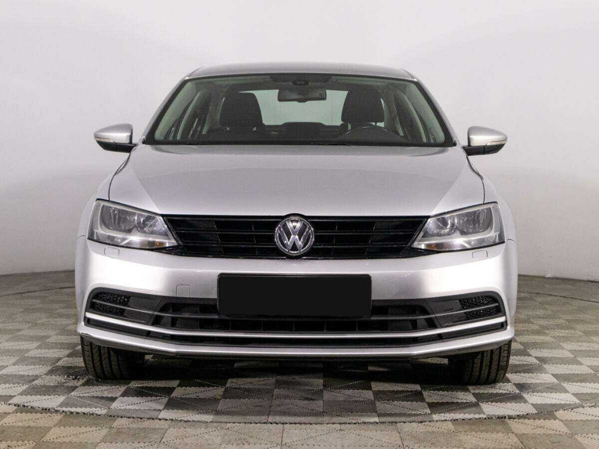 Купить Volkswagen Jetta с пробегом. Фото: #1