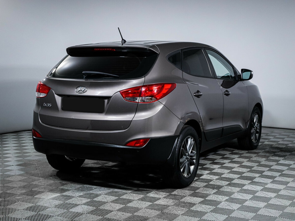 Купить Hyundai ix35 с пробегом. Фото: #3