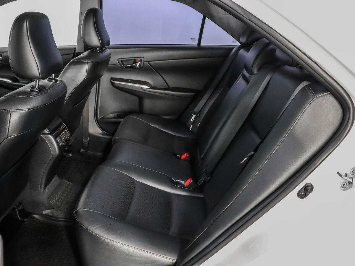 Купить Toyota Camry с пробегом. Фото: #10