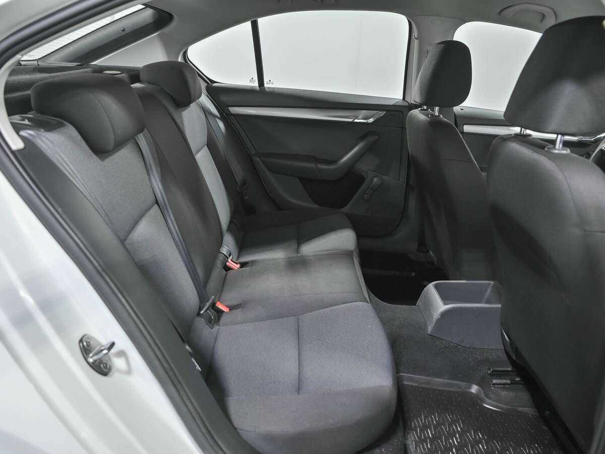 Купить Skoda Octavia с пробегом. Фото: #14
