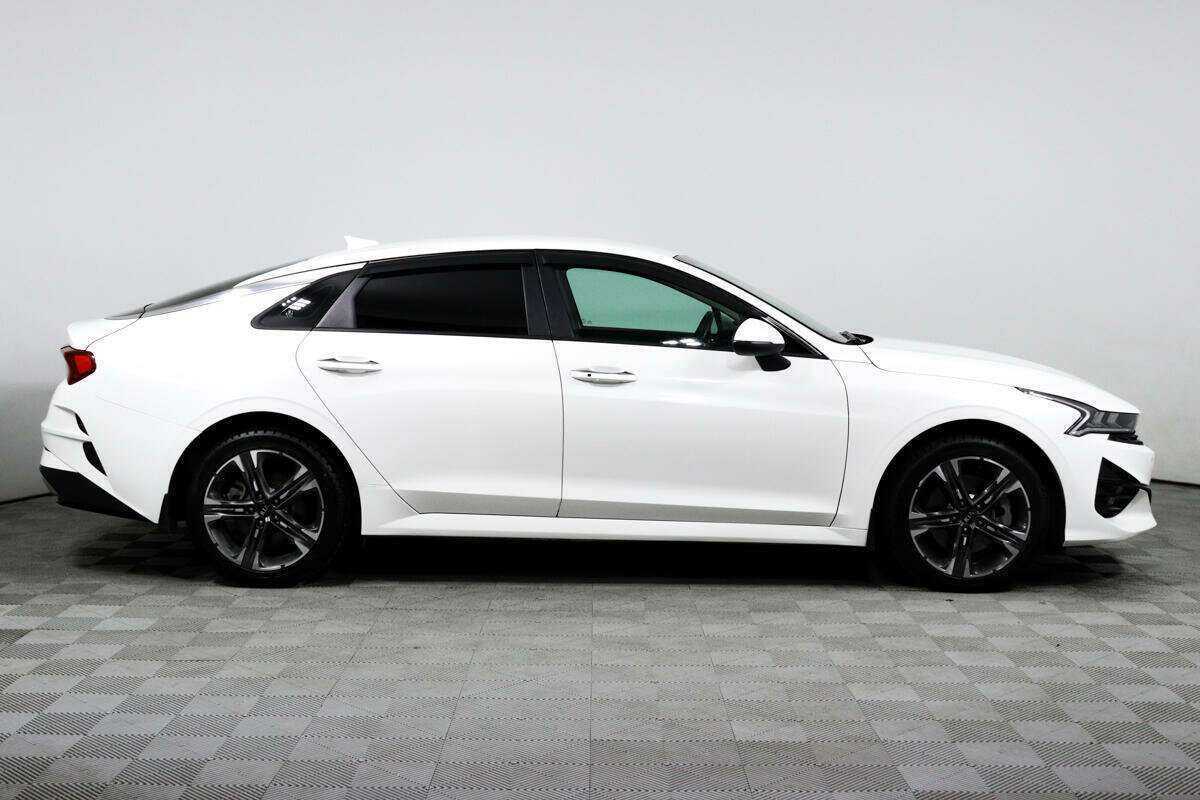 Купить Kia K5 с пробегом. Фото: #3