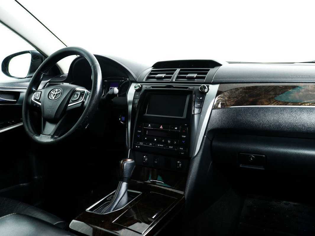 Купить Toyota Camry с пробегом. Фото: #8