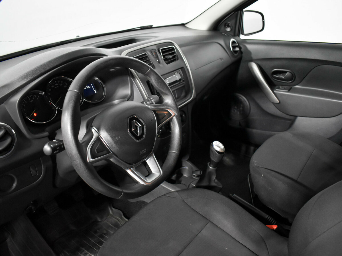 Купить Renault Sandero с пробегом. Фото: #8