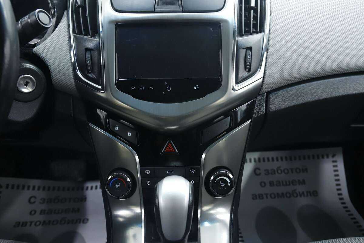 Купить Chevrolet Cruze с пробегом. Фото: #11