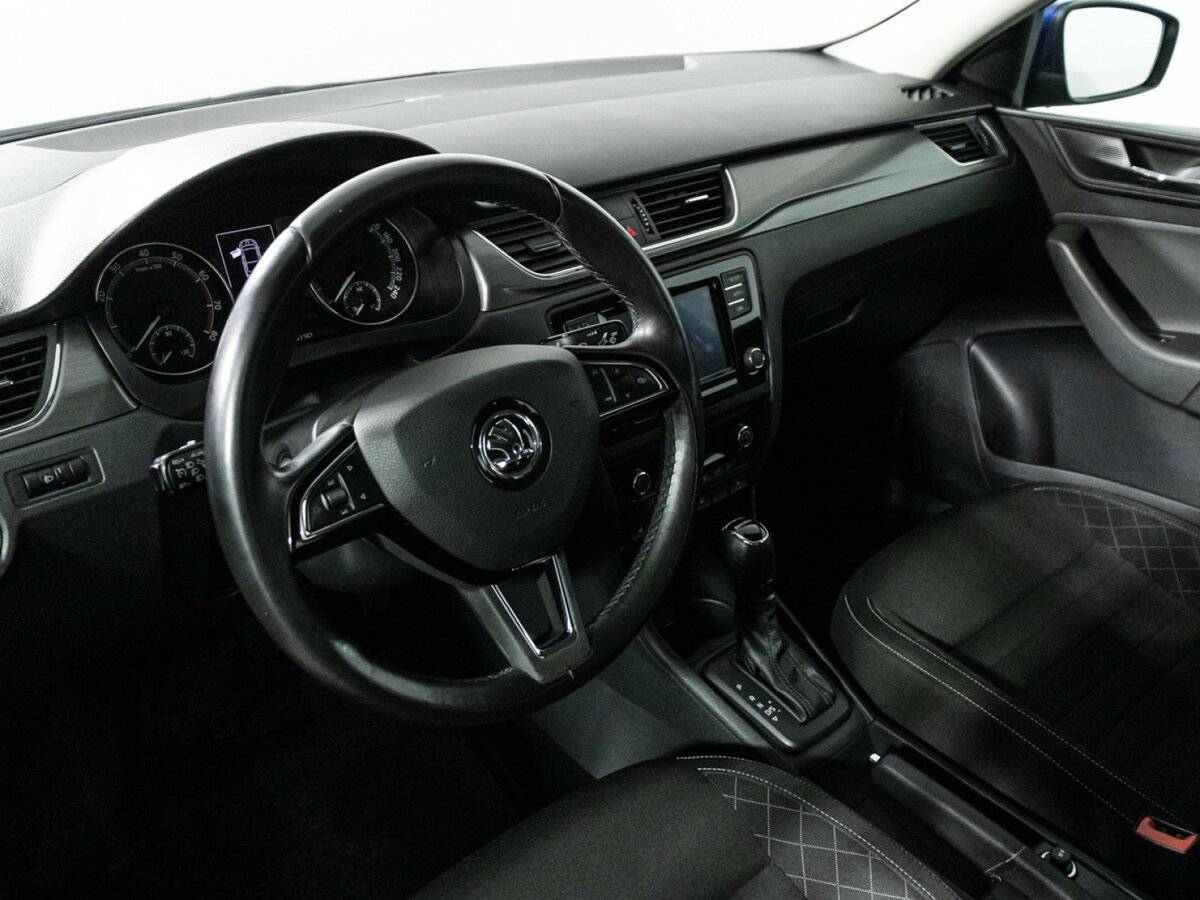 Купить Skoda Rapid с пробегом. Фото: #10