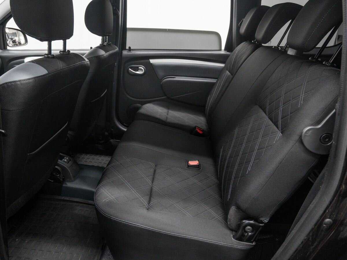 Купить Lada (ВАЗ) Largus с пробегом. Фото: #12