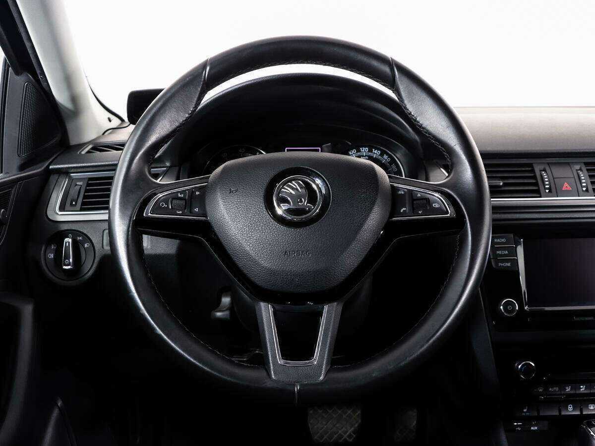 Купить Skoda Rapid с пробегом. Фото: #7