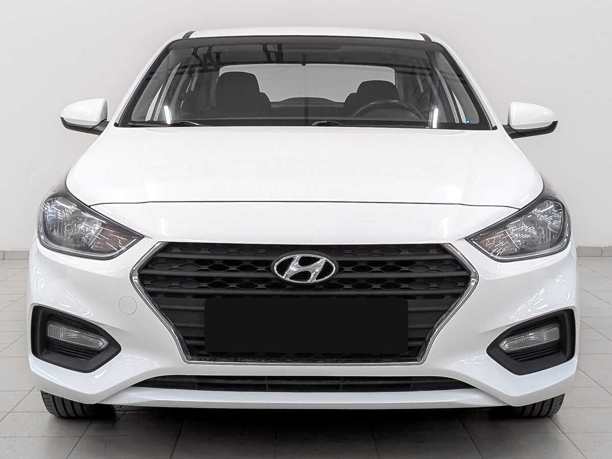 Купить Hyundai Solaris с пробегом. Фото: #1