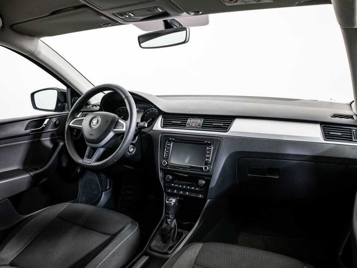 Купить Skoda Rapid с пробегом. Фото: #6