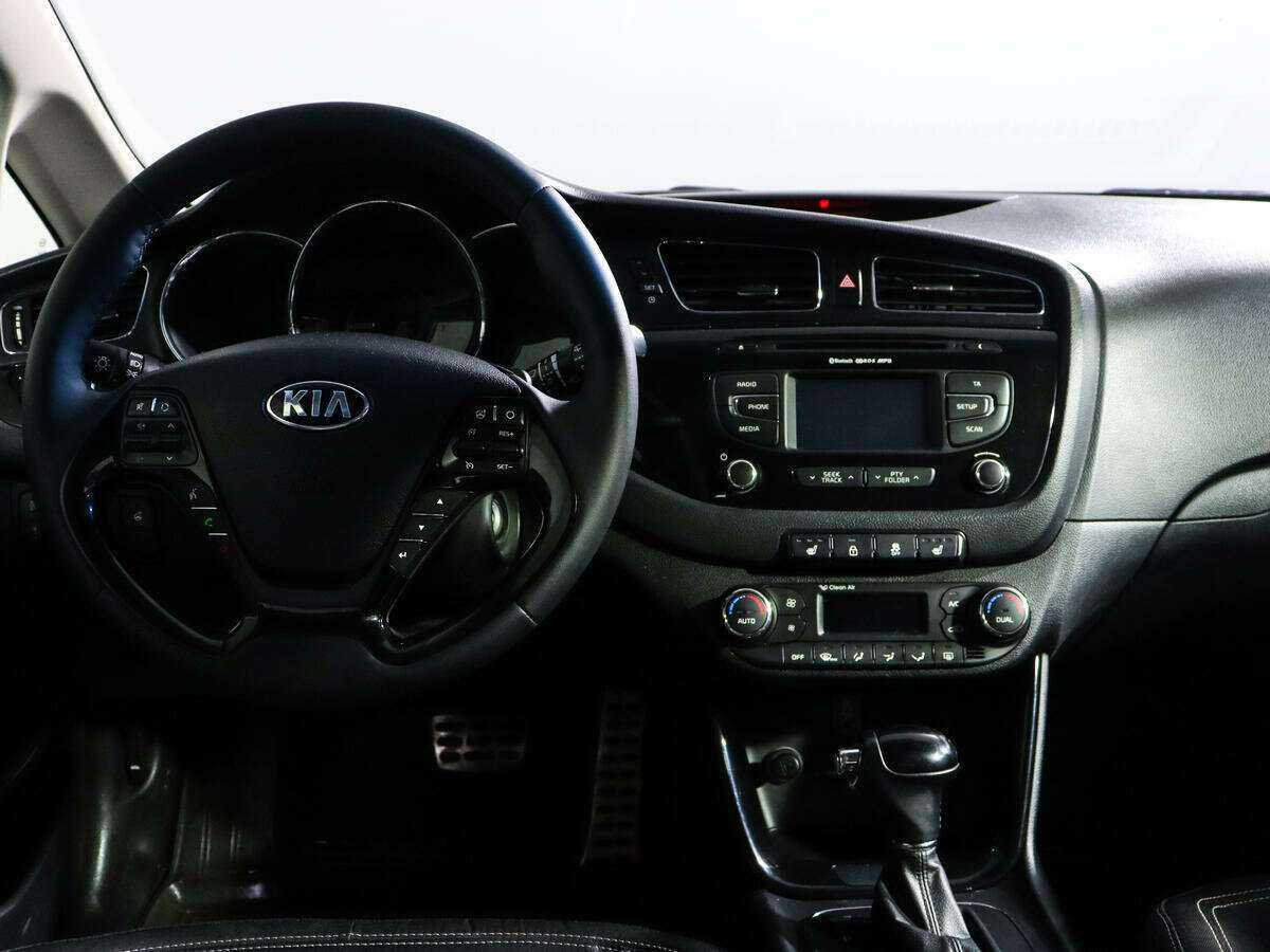Купить Kia Ceed с пробегом. Фото: #11