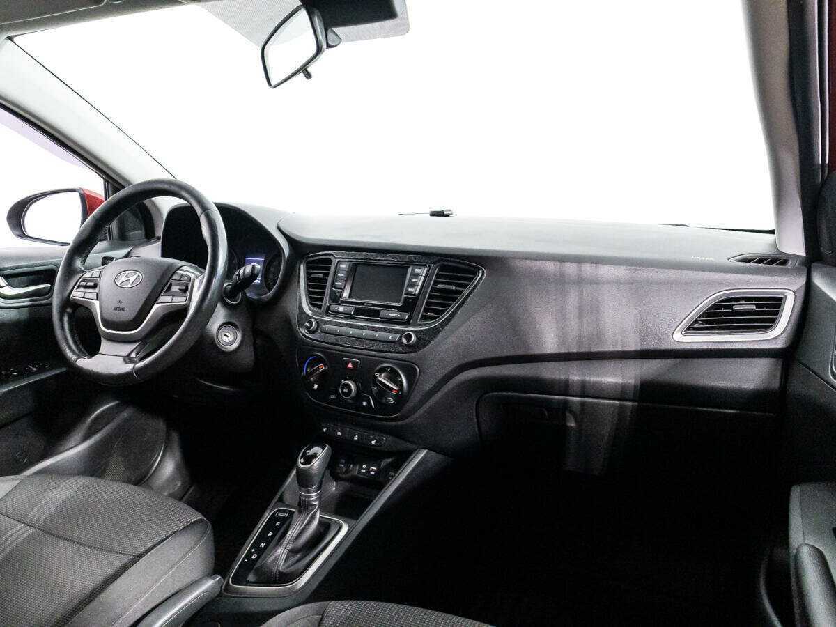 Купить Hyundai Solaris с пробегом. Фото: #8