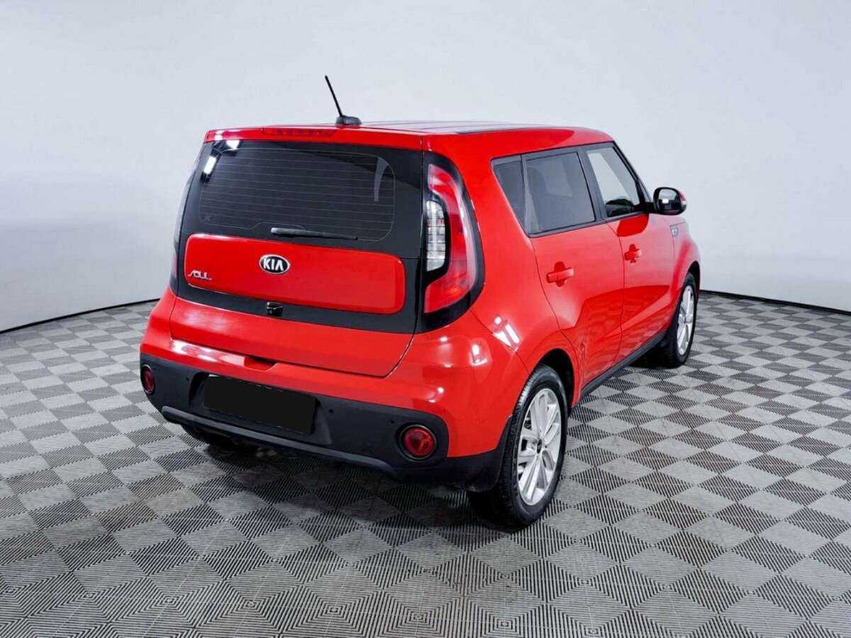 Купить Kia Soul с пробегом. Фото: #4