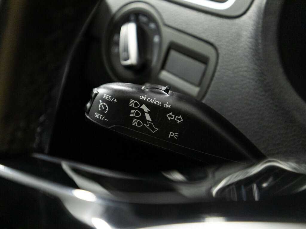 Купить Volkswagen Polo с пробегом. Фото: #16