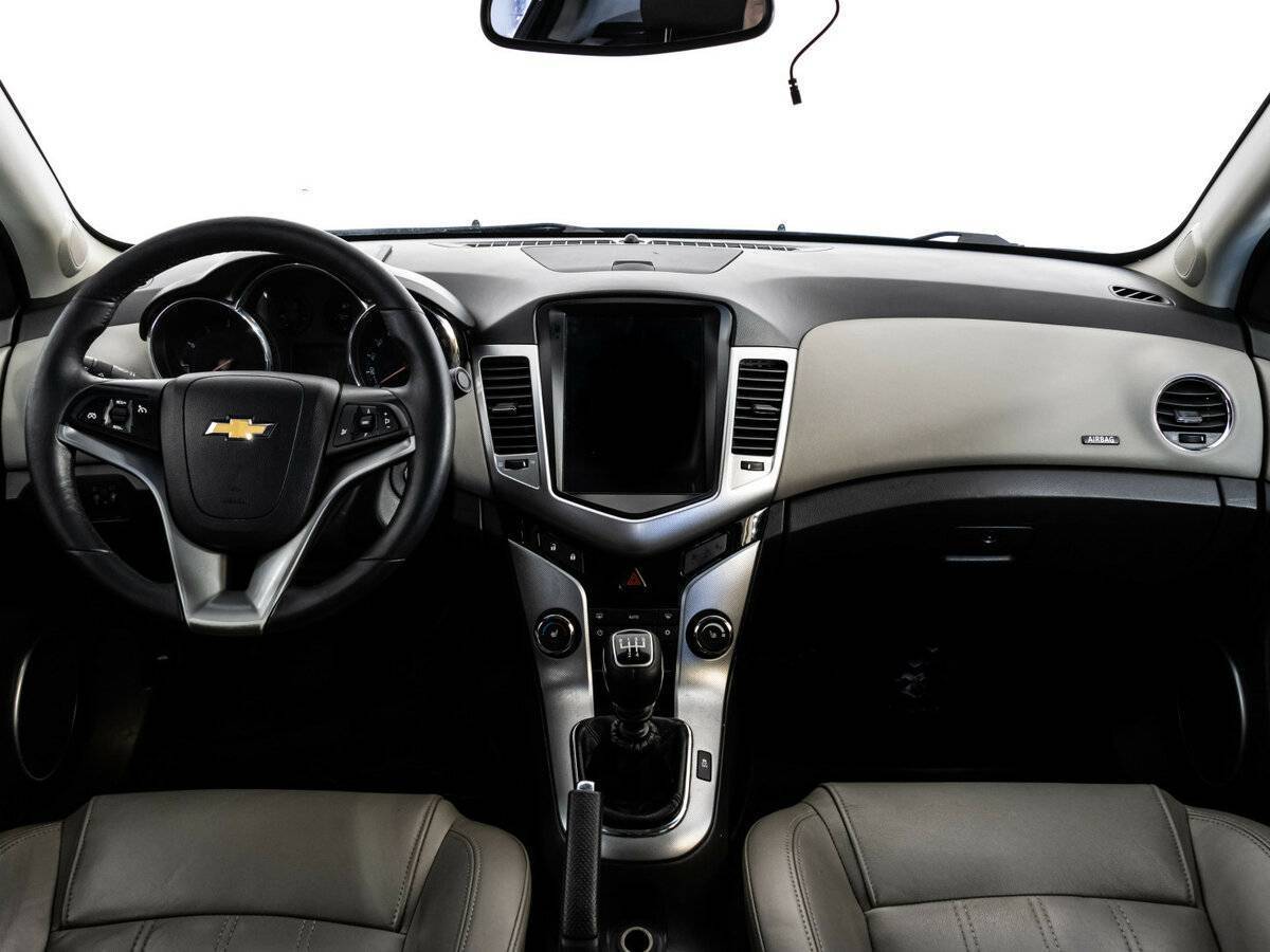 Купить Chevrolet Cruze с пробегом. Фото: #7
