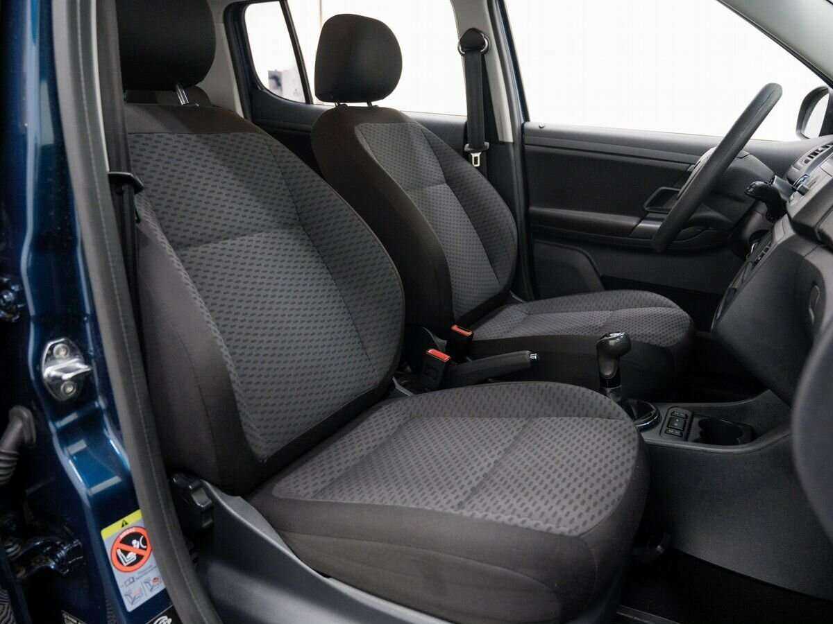 Купить Skoda Fabia с пробегом. Фото: #8