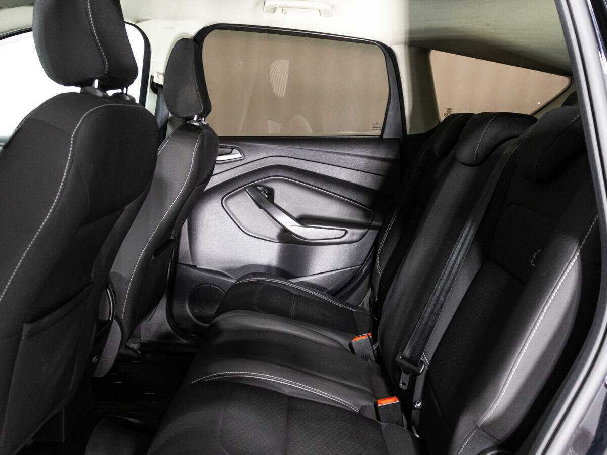 Купить Ford Kuga с пробегом. Фото: #9