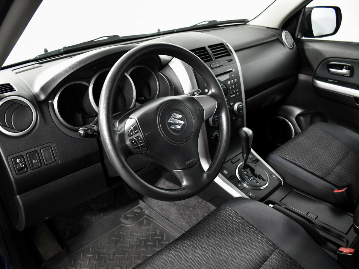 Купить Suzuki Grand Vitara с пробегом. Фото: #8