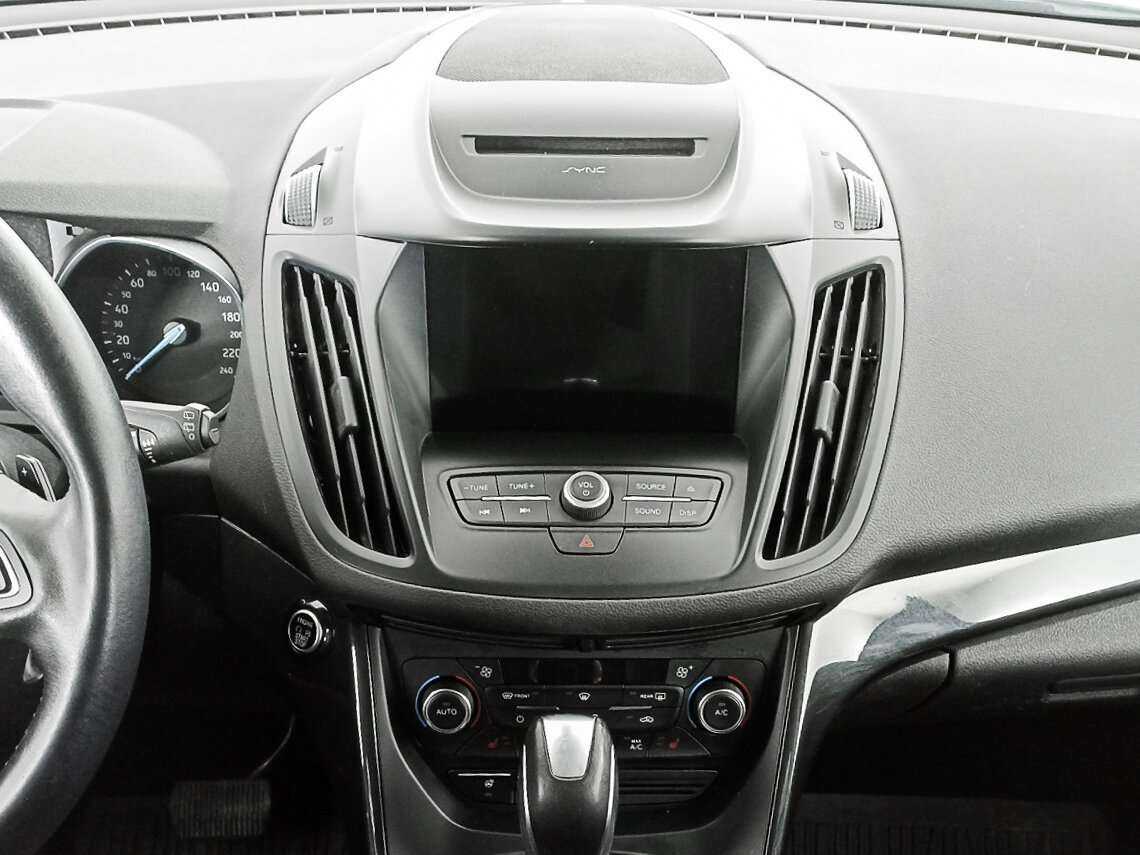 Купить Ford Kuga с пробегом. Фото: #12