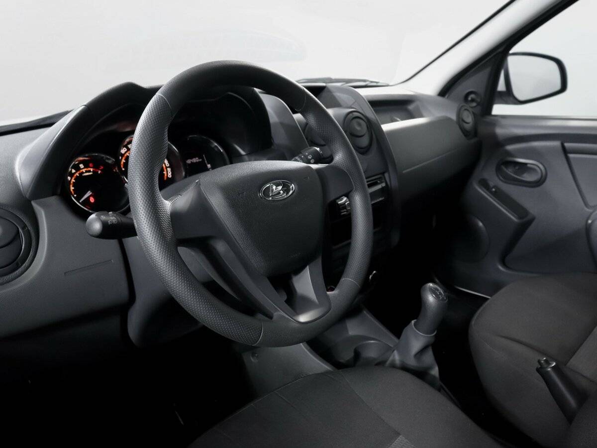 Купить Lada (ВАЗ) Largus с пробегом. Фото: #11