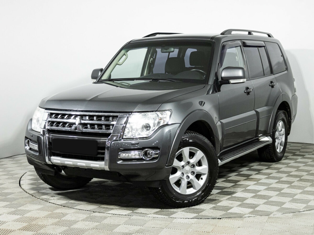 Купить Mitsubishi Pajero с пробегом. Фото: #0