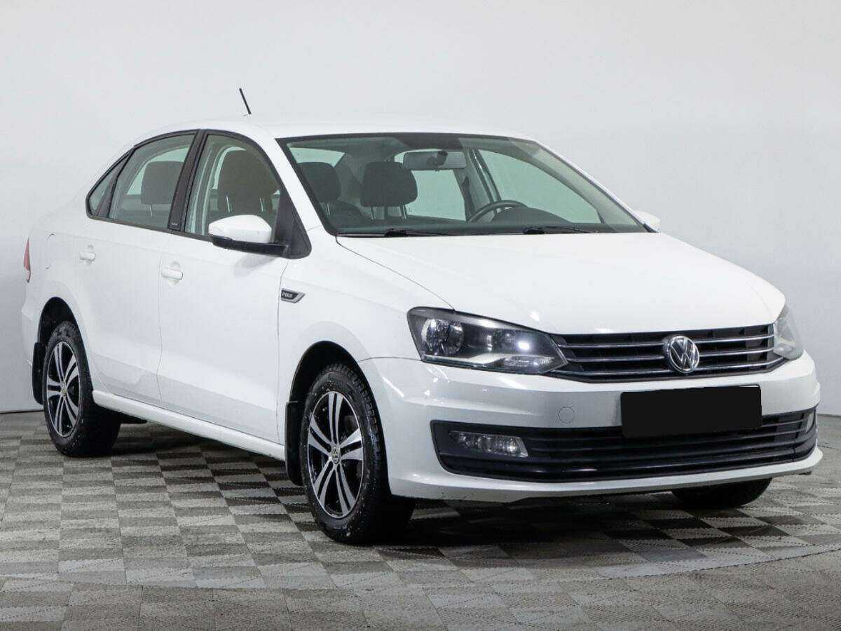 Купить Volkswagen Polo с пробегом. Фото: #2
