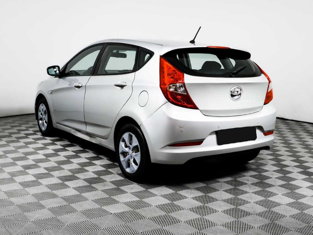 Купить Hyundai Solaris с пробегом. Фото: #6