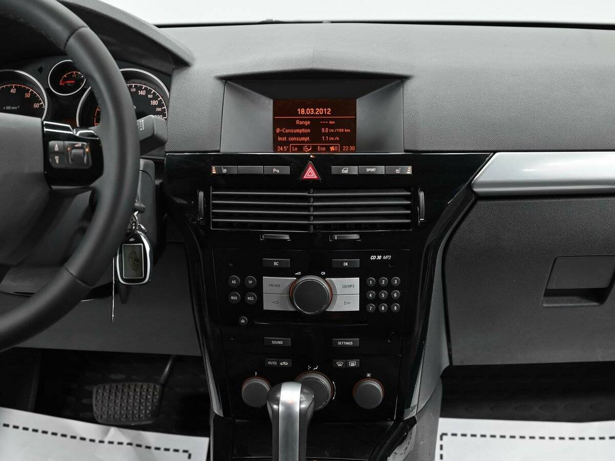 Купить Opel Astra с пробегом. Фото: #8