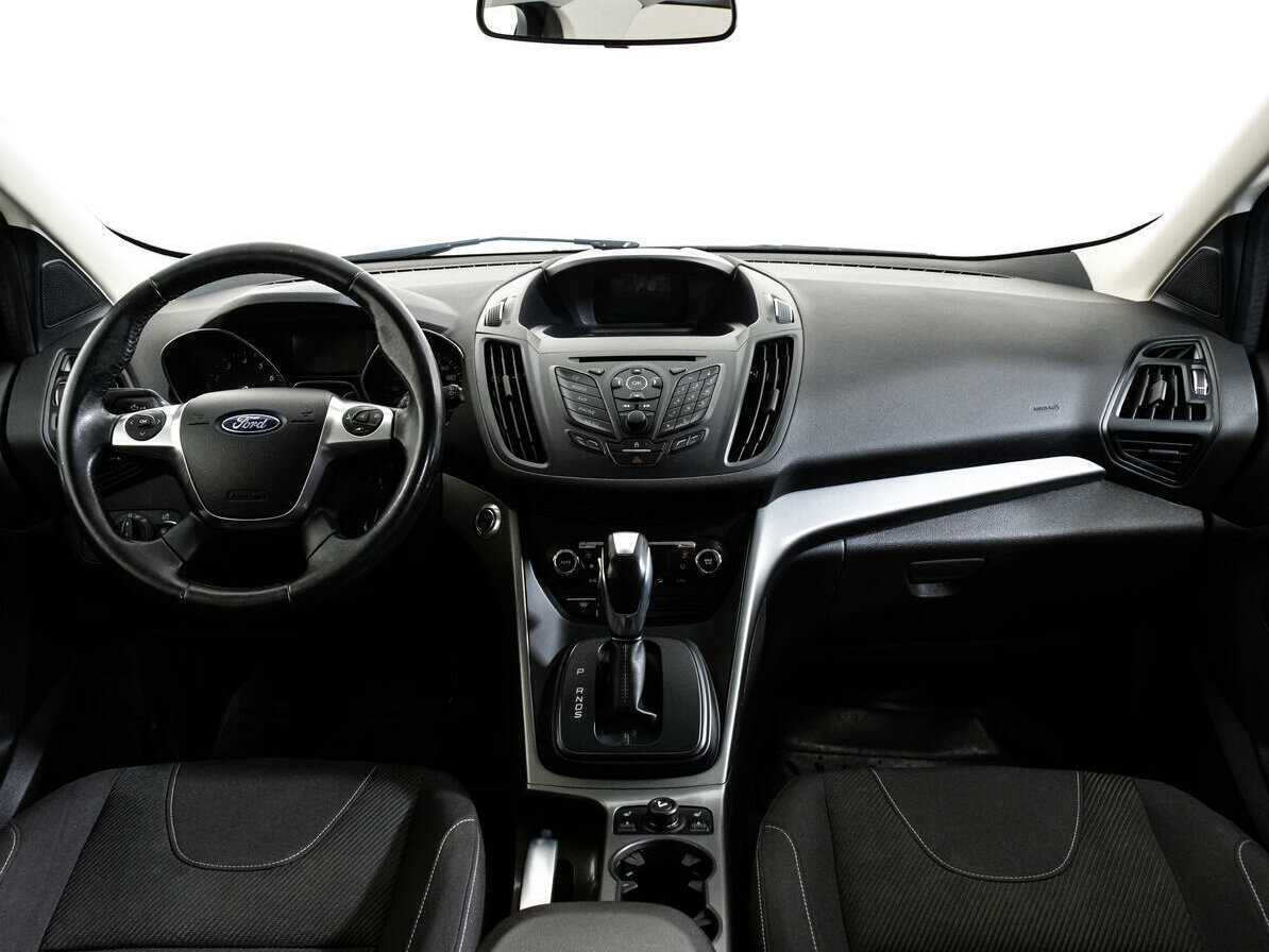 Купить Ford Kuga с пробегом. Фото: #8