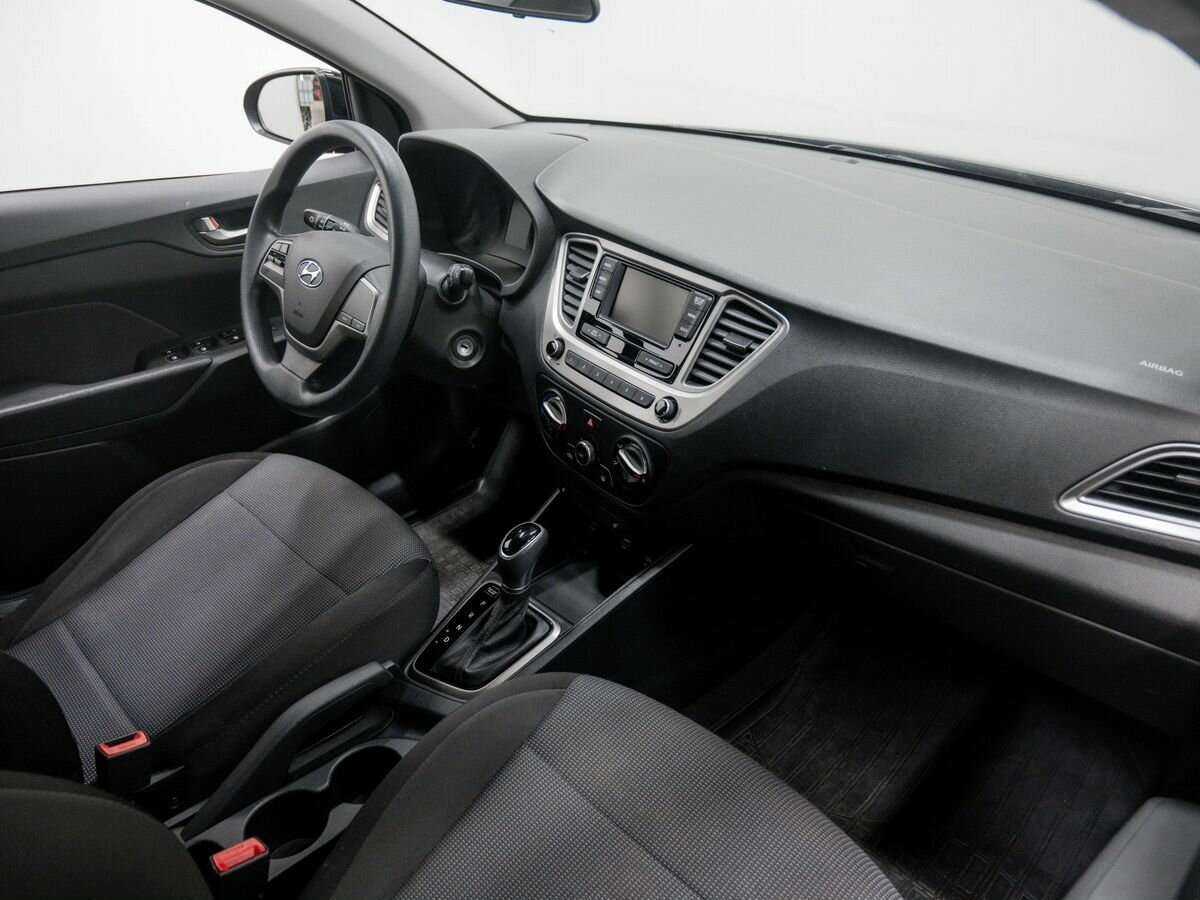 Купить Hyundai Solaris с пробегом. Фото: #3