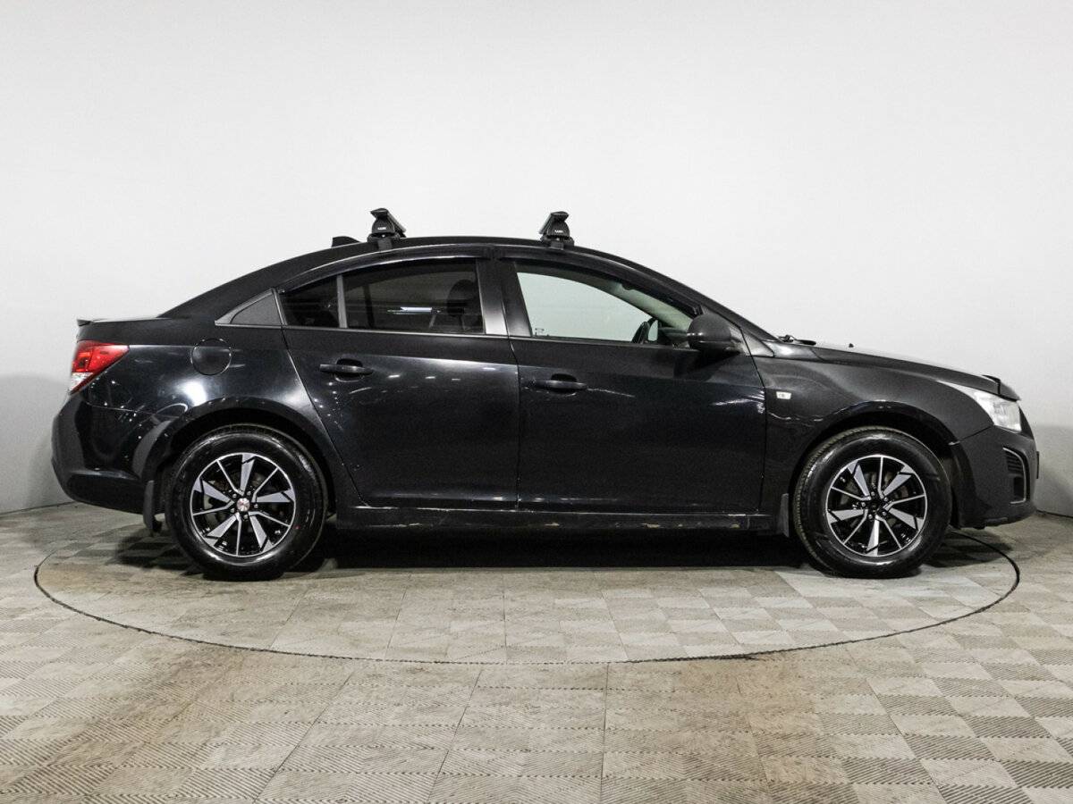 Купить Chevrolet Cruze с пробегом. Фото: #3