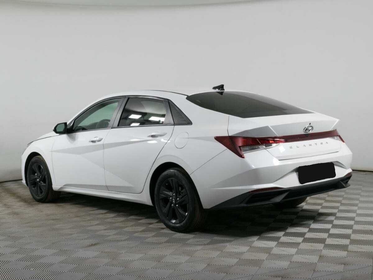 Купить Hyundai Elantra с пробегом. Фото: #6
